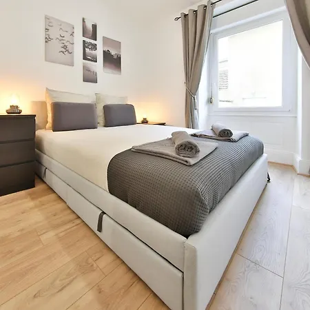 Apartment Moderne Et Spacieux, Pres Du Centre De Mulhouse
