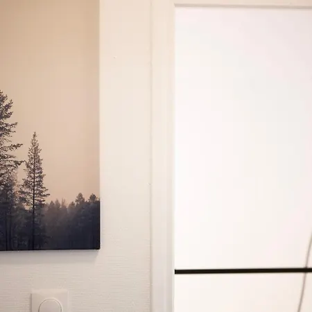 Moderne Et Spacieux, Pres Du Centre De