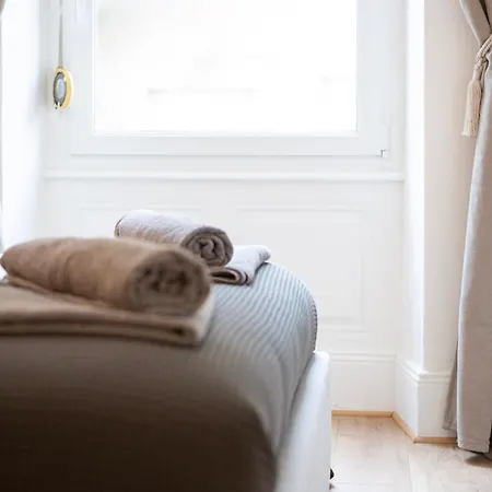 Moderne Et Spacieux, Pres Du Centre De Apartament Miluza